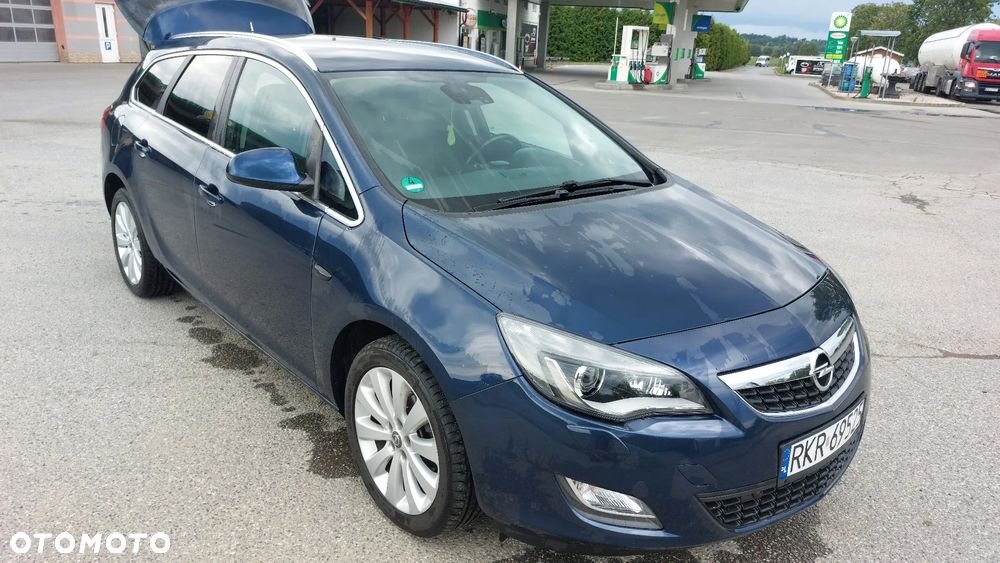 Opel Astra 1.4 Turbo Sport - 1