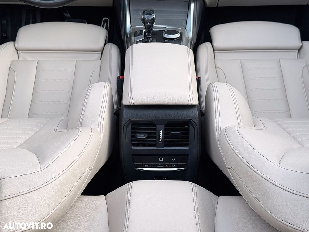 BMW M4 M440i xDrive AT MHEV - 26