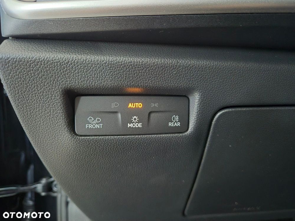 Skoda Superb 2.0 TDI SCR 4x4 L&K DSG - 18