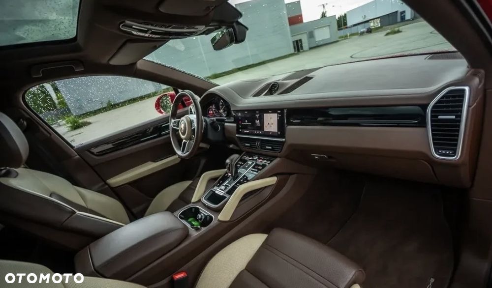 Porsche Cayenne - 13