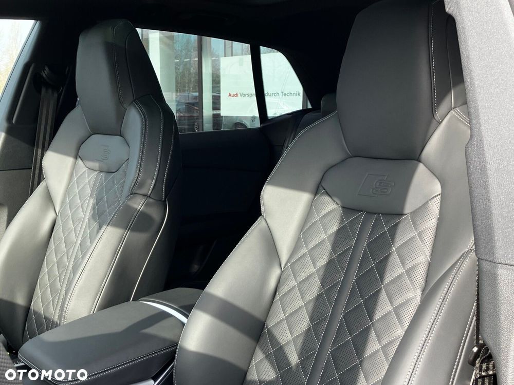 Audi Q8 - 28