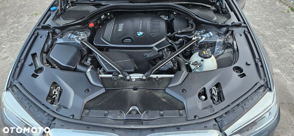 BMW Seria 5 520d M Sport sport - 25