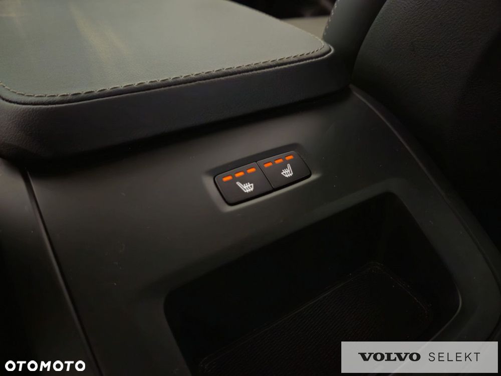 Volvo XC 90 - 31
