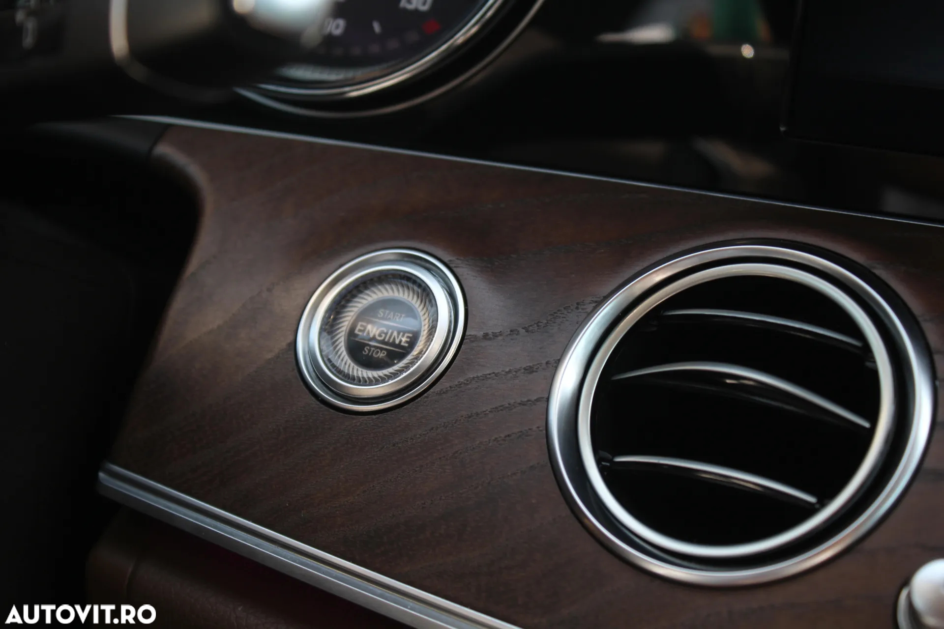 Mercedes-Benz E 220 d 9G-TRONIC Exclusive - 11