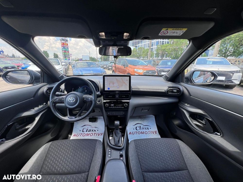 Toyota Yaris Cross 1.5 VVT-i HSD 4x2 Dynamic - 8