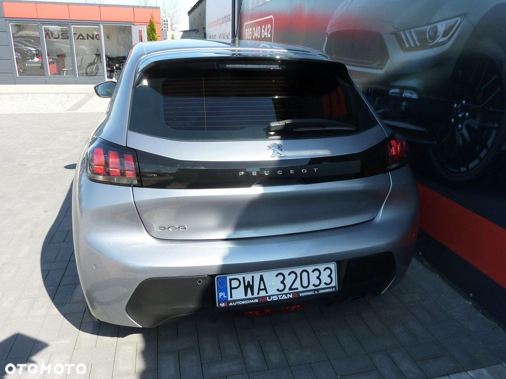 Peugeot 208 - 5