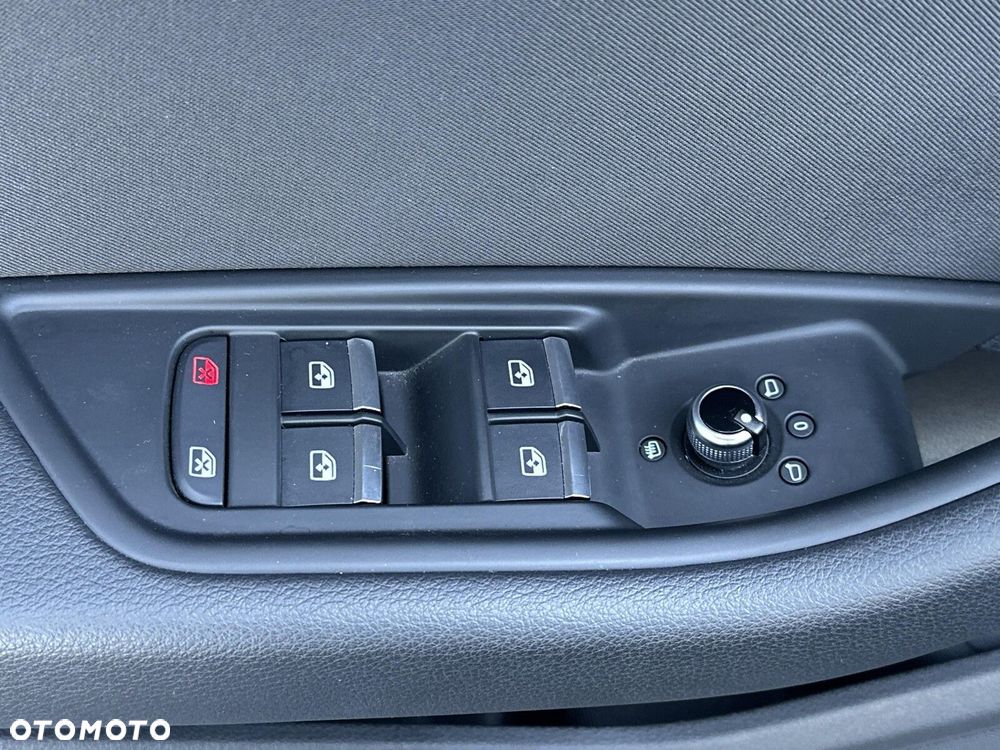 Audi A4 Limousine - 27