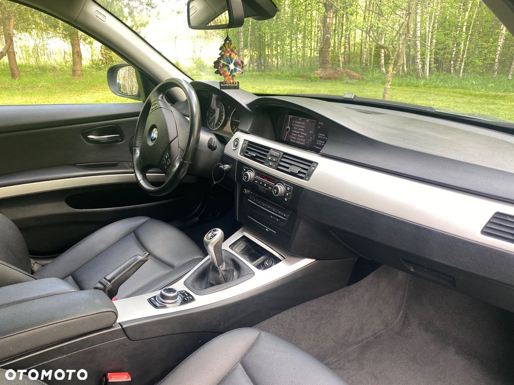 BMW Seria 3 320d - 9