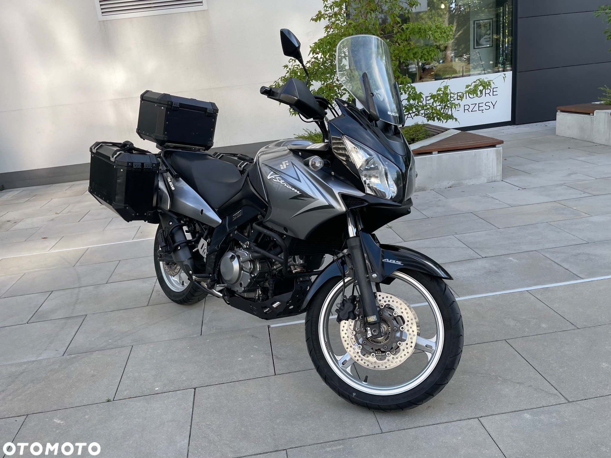 Suzuki DL - 16