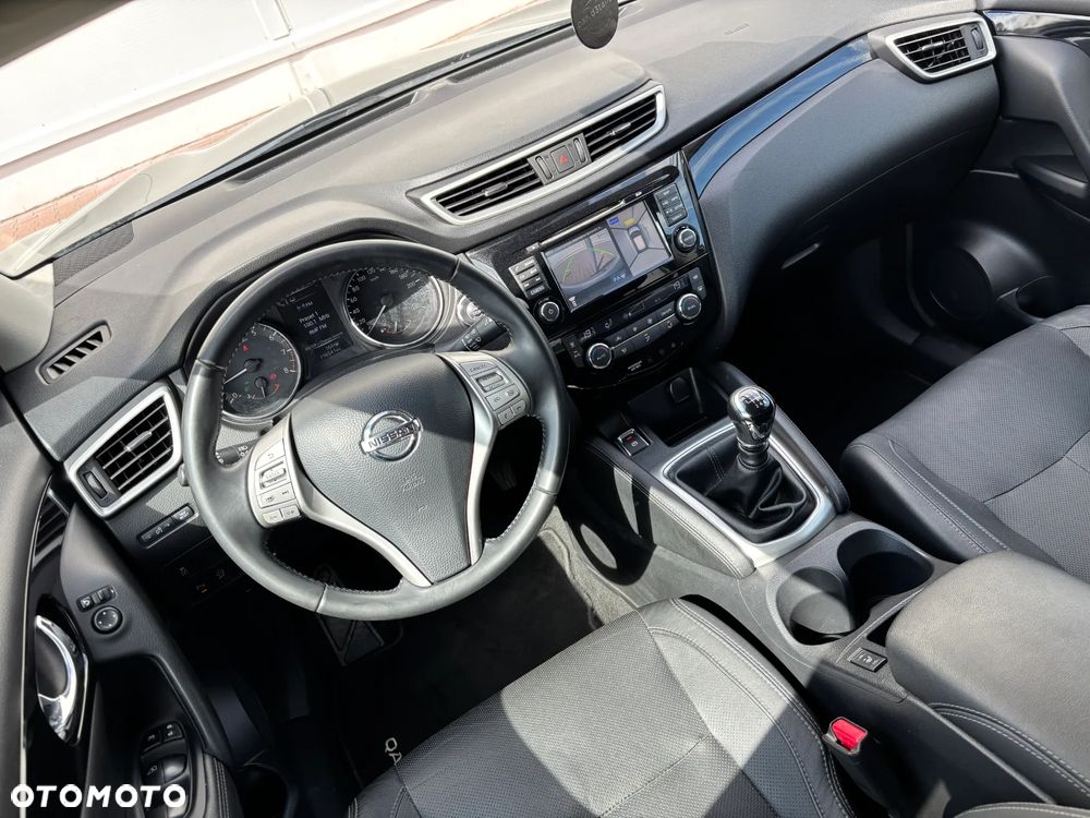 Nissan Qashqai 1.2 DIG-T Tekna EU6 - 18