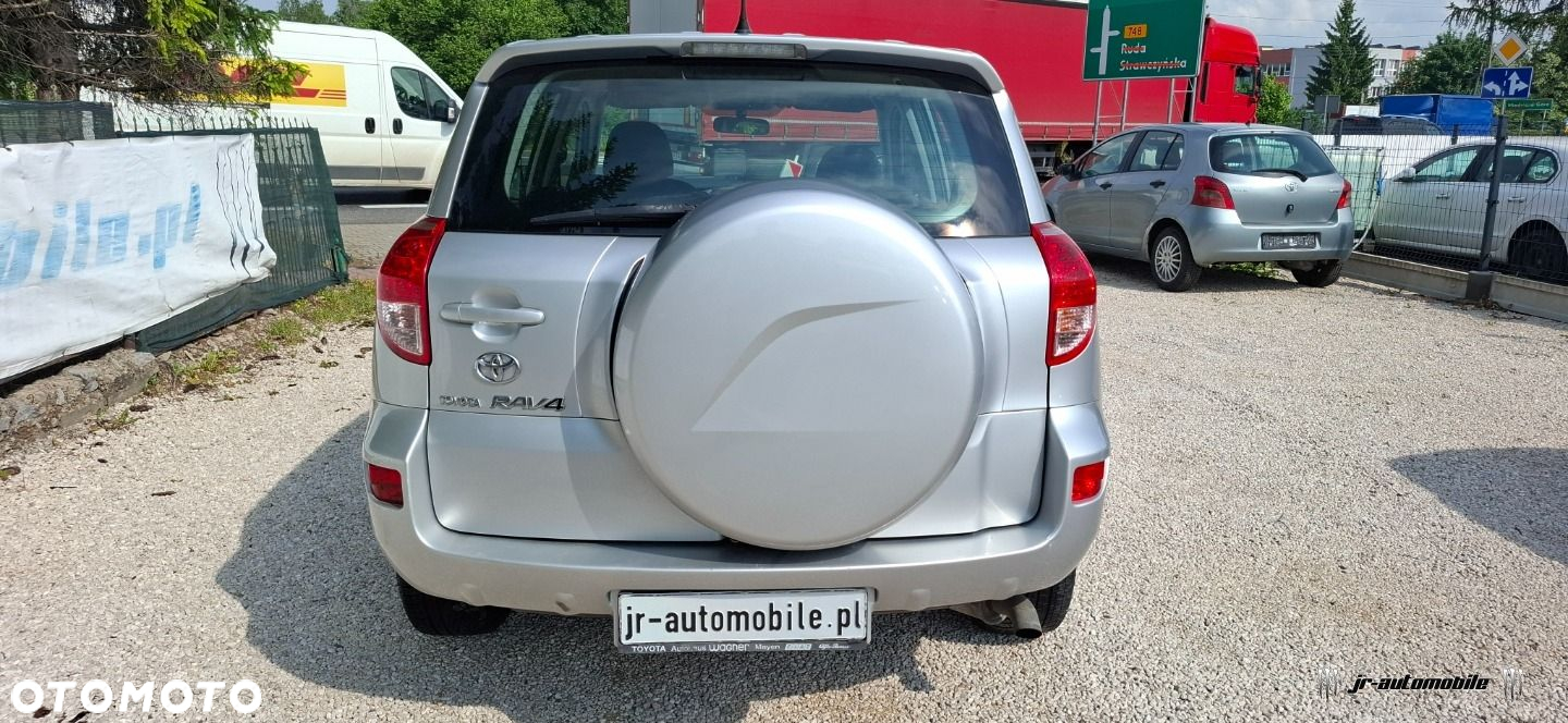 Toyota RAV4 2.0 4x4 Sol - 8