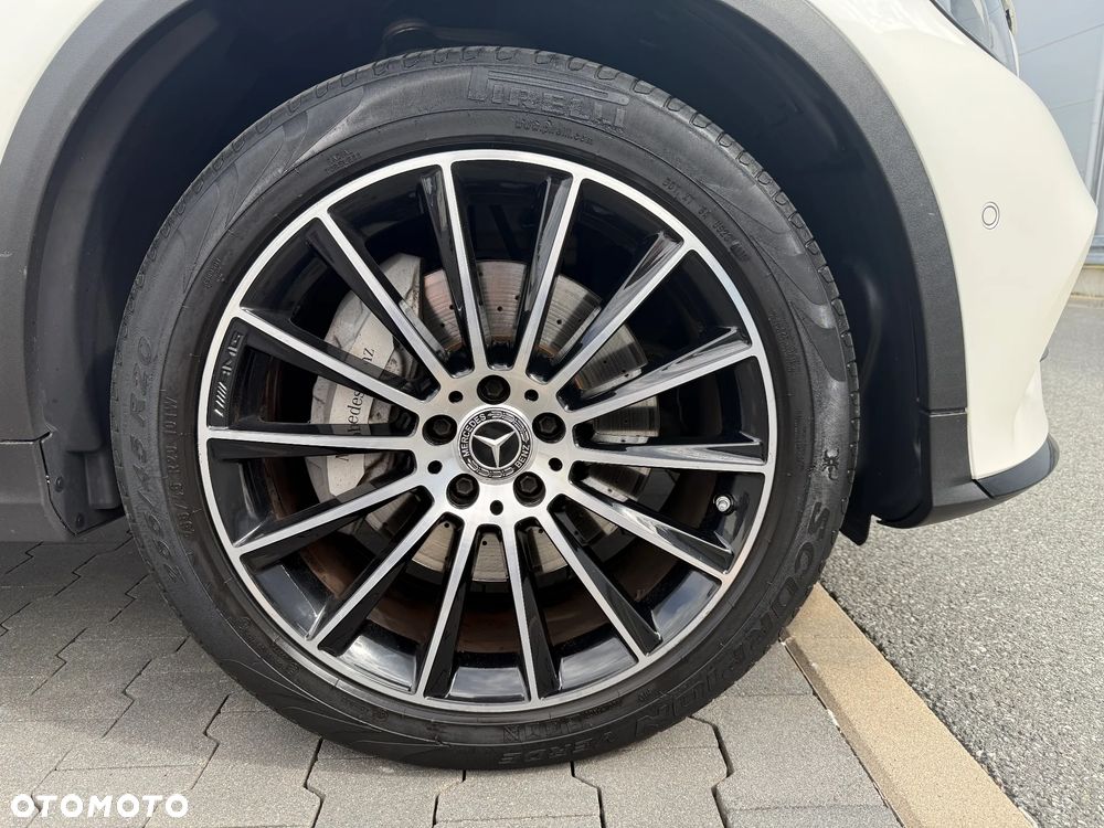 Mercedes-Benz GLC - 17