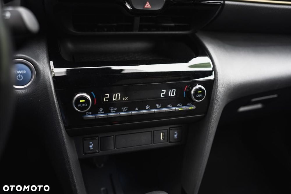 Toyota Yaris Cross - 17