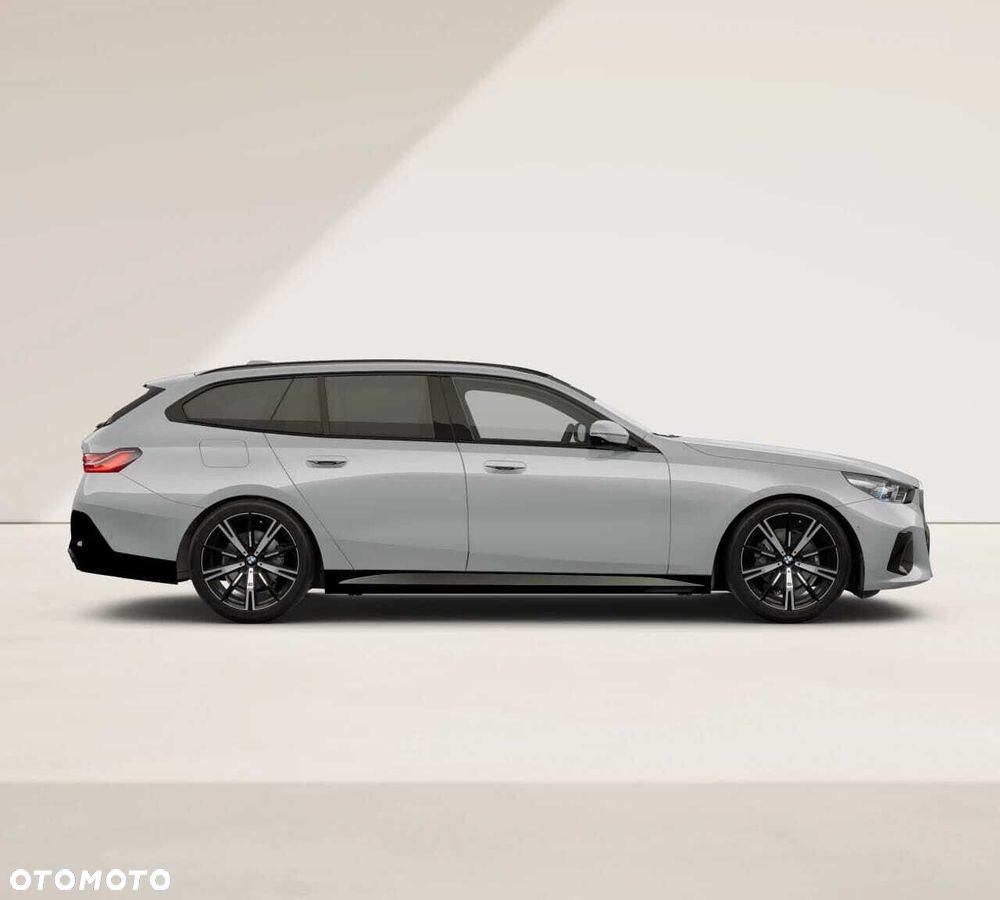 BMW Seria 5 520d xDrive mHEV M Sport - 6