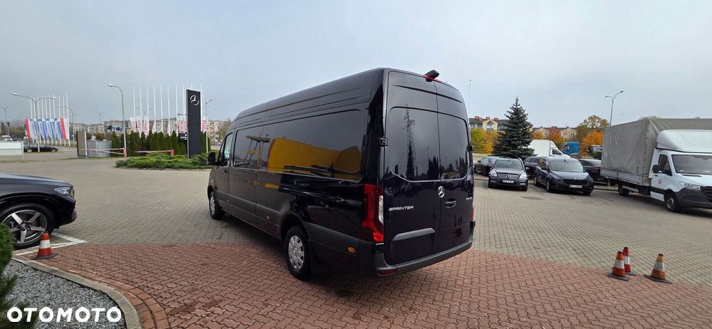 Mercedes-Benz Sprinter - 17