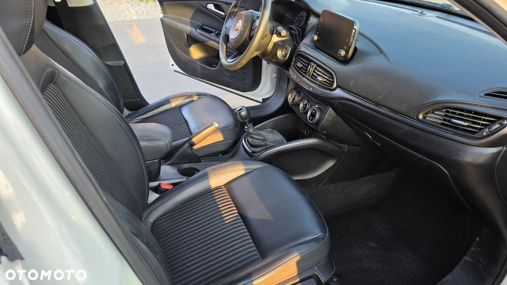 Fiat Tipo 1.4 T-Jet Mirror - 26