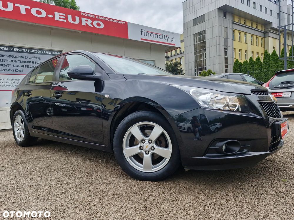 Chevrolet Cruze 1.6 LT+ - 9