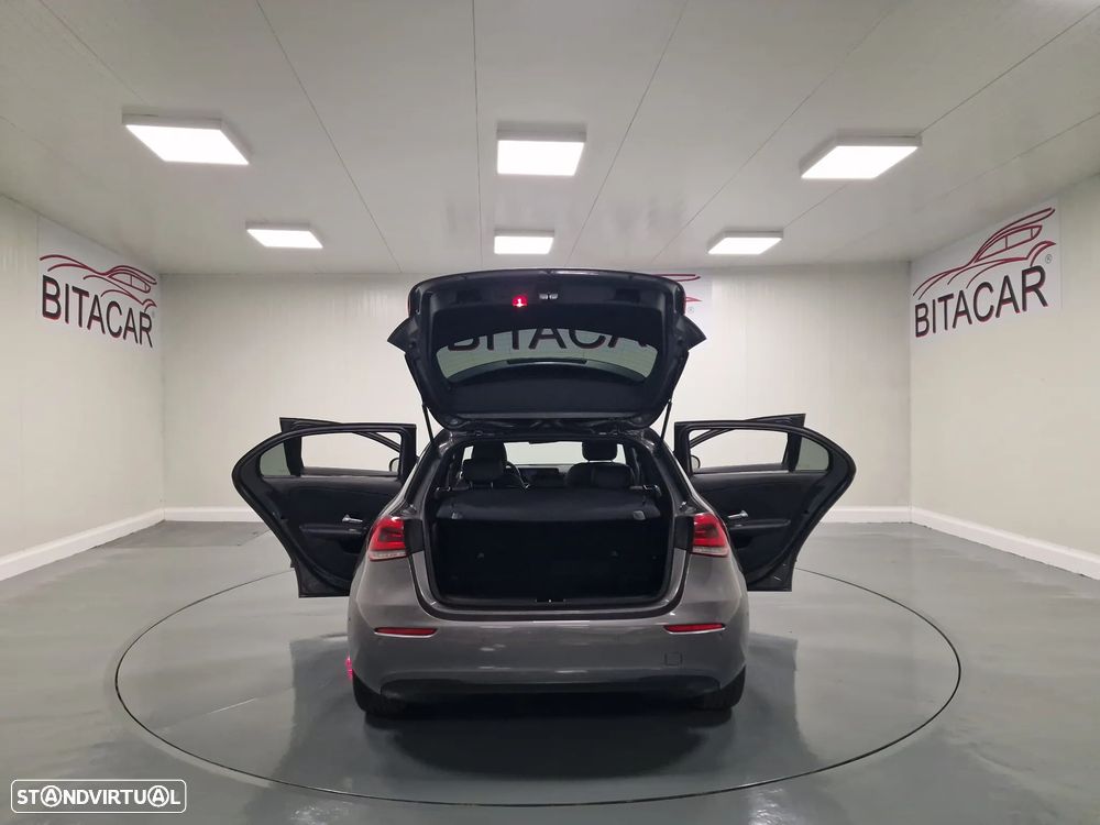 Mercedes-Benz A 180 d Style Plus Aut. - 34