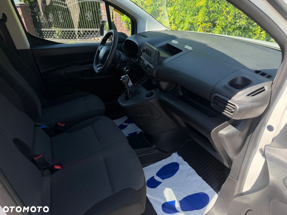 Citroën BERLINGO - 11