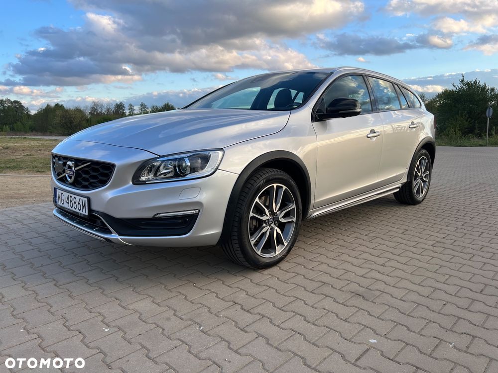 Volvo V60 Cross Country D3 Geartronic Summum - 2