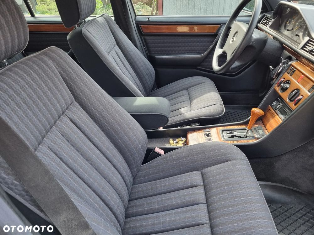 Mercedes-Benz W124 (1984-1993) - 8