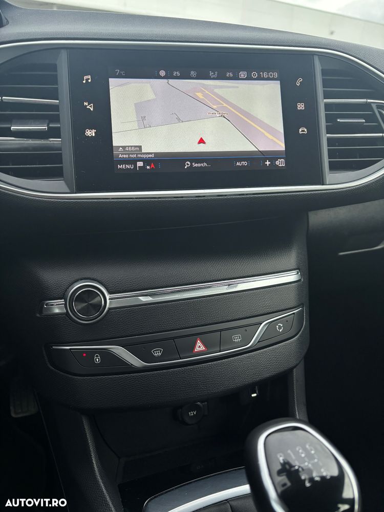 Peugeot 308 PureTech 110 Stop & Start Active Pack - 12