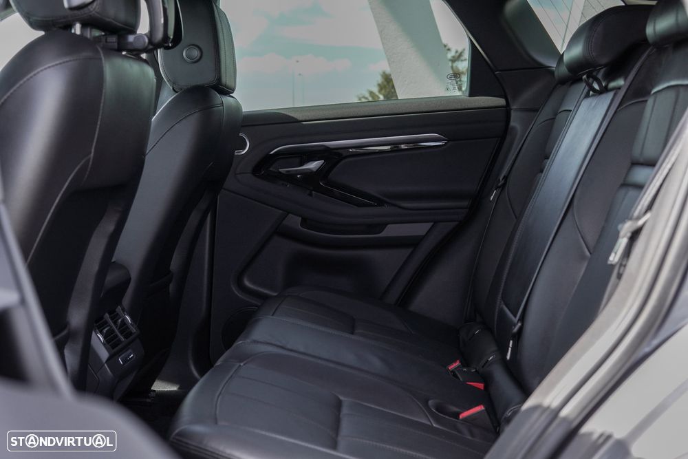 Land Rover Range Rover Evoque 1.5 P300e AWD HSE Auto - 32