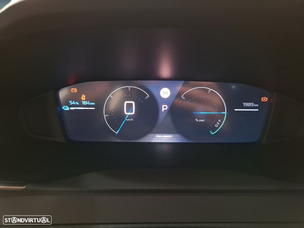 Peugeot e-2008 54 kWh Allure - 14