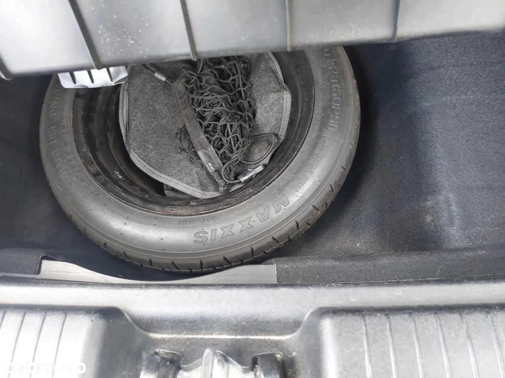 Hyundai ix20 1.4 Classic + - 12