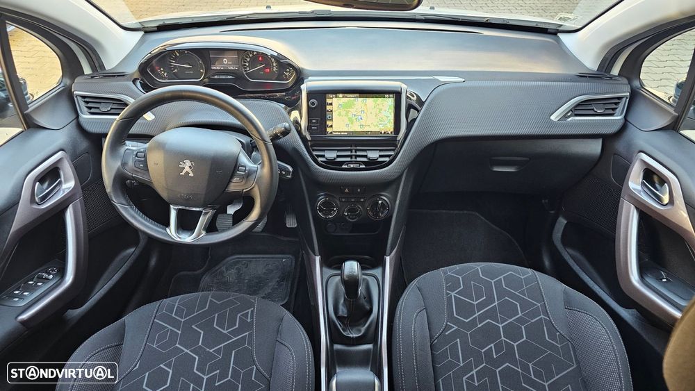 Peugeot 2008 1.6 BlueHDi Style - 13