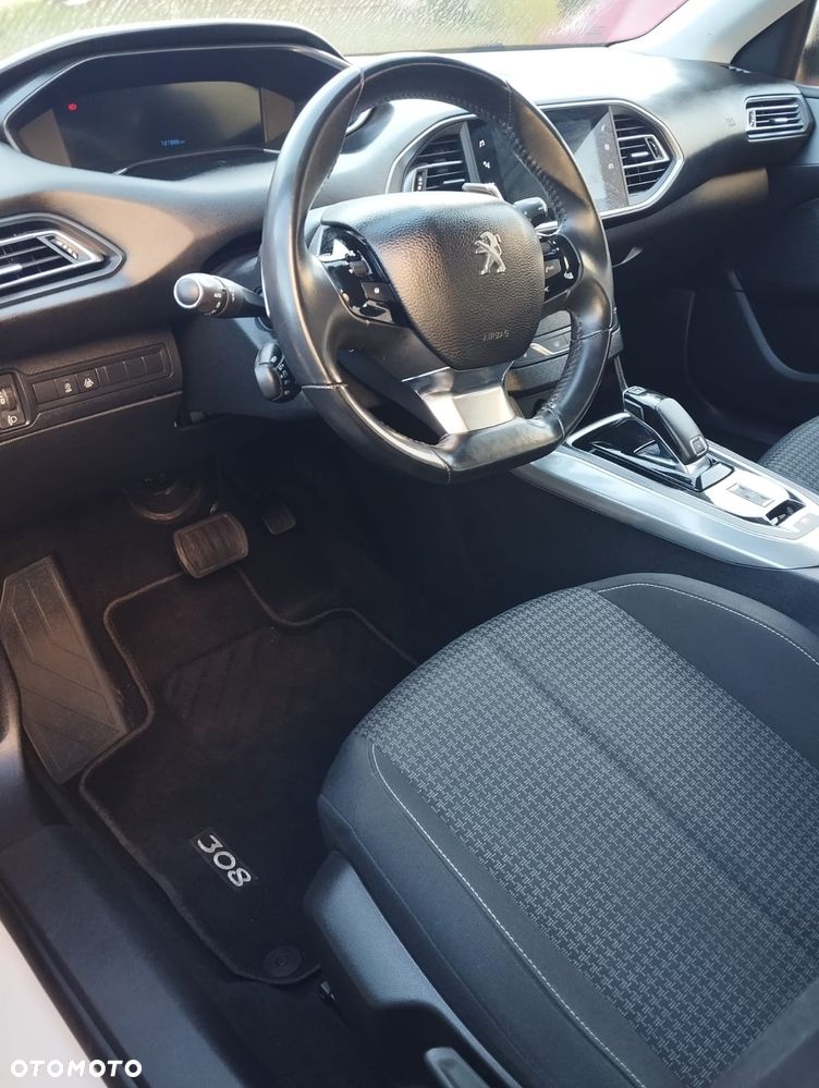 Peugeot 308 - 7
