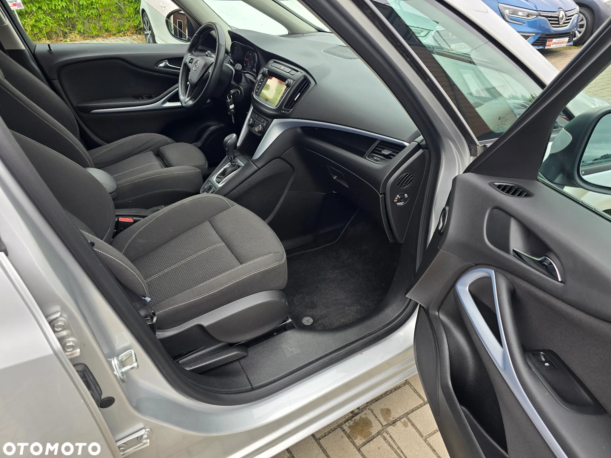 Opel Zafira - 11