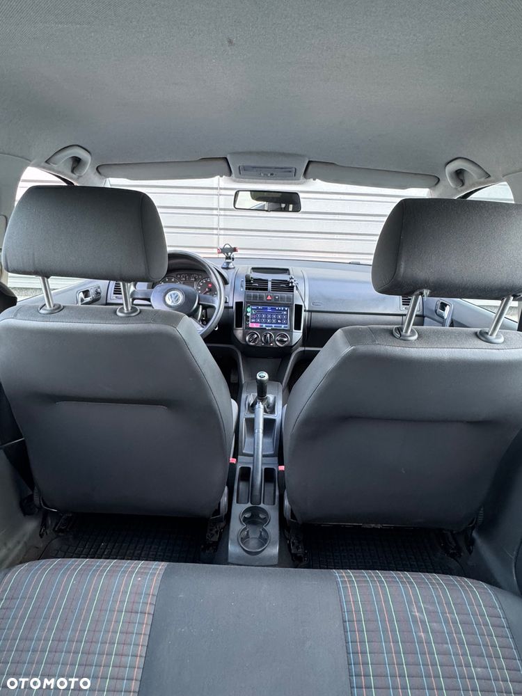 Volkswagen Polo 1.4 16V Sportline - 25