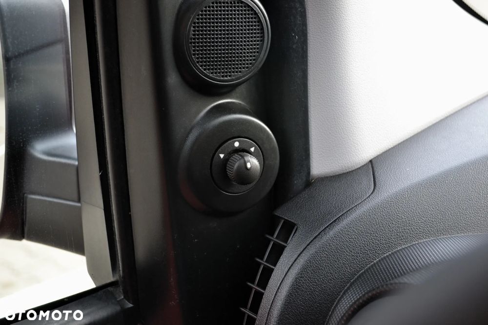 Fiat Fiorino Kombi 1.4 8V SX - 18