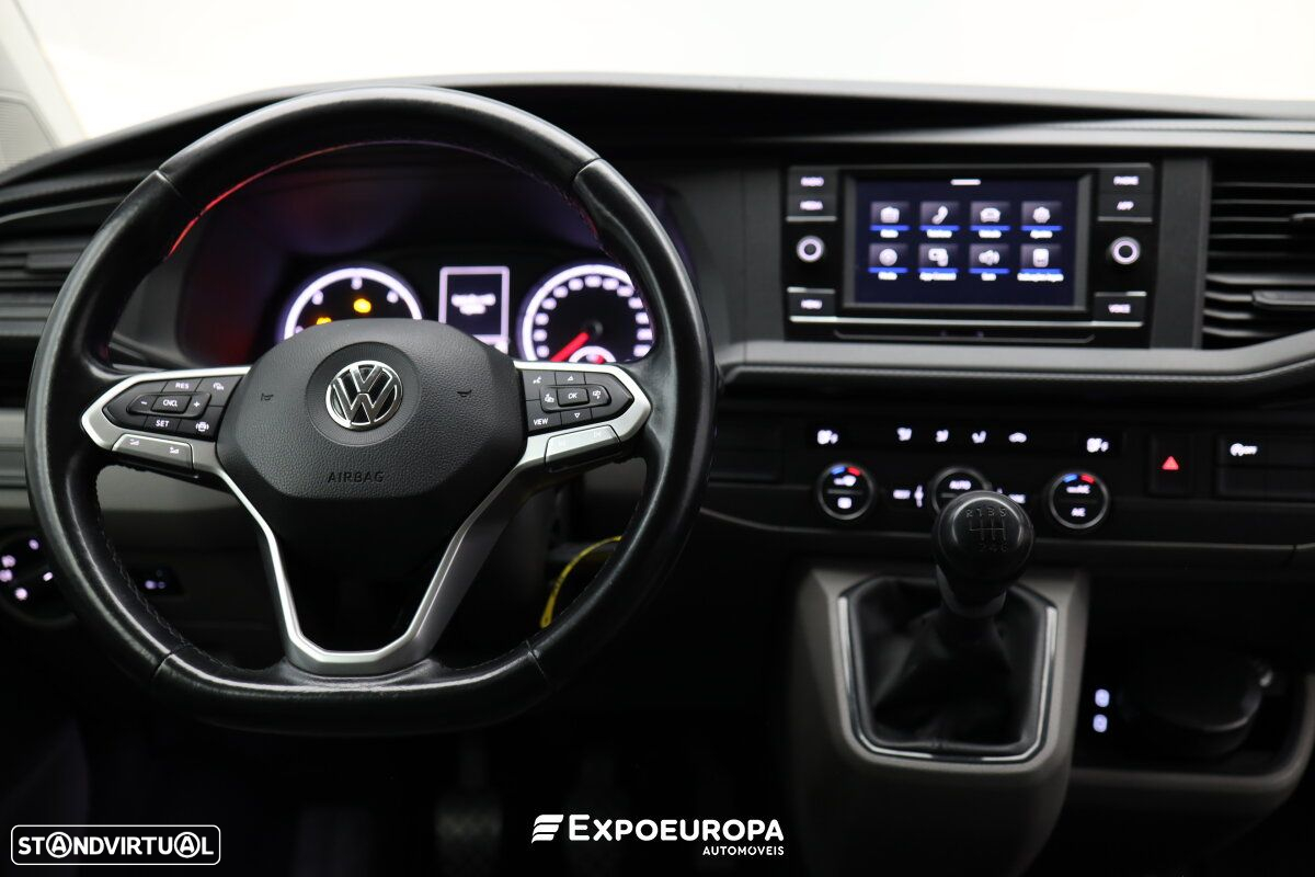 VW Caravelle - 12