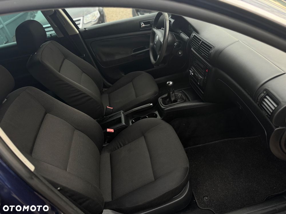 Volkswagen Passat ver-1-9-tdi-comfortline - 24