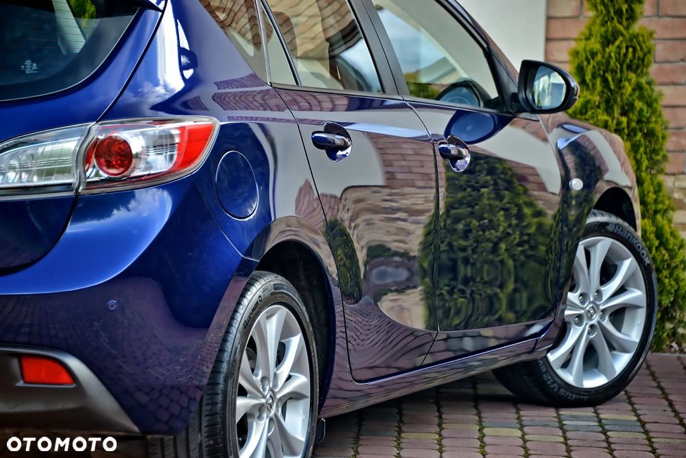 Mazda 3 1.6 Exclusive + - 18