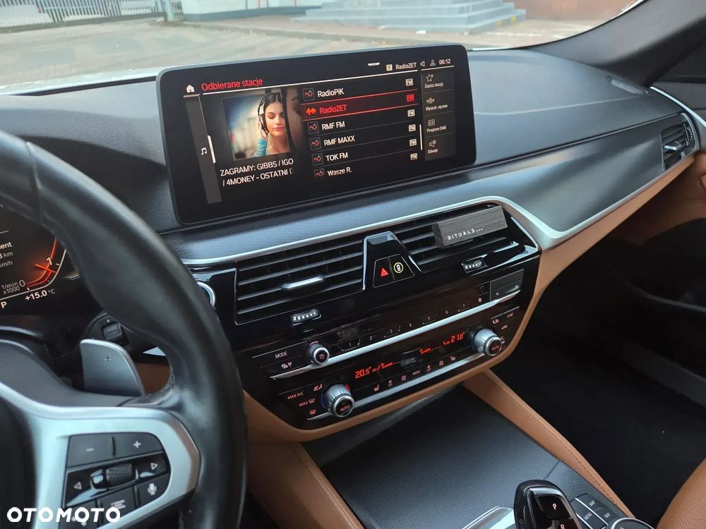 BMW Seria 5 520d xDrive - 15