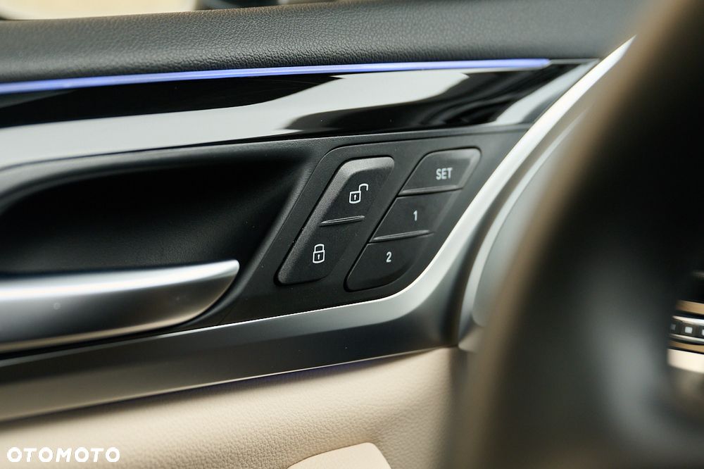 BMW X4 xDrive20i xLine sport - 29