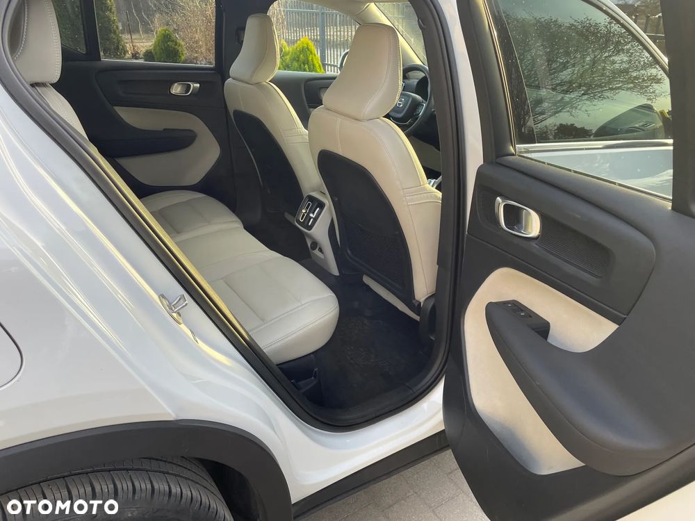 Volvo XC 40 B5 B AWD Ultimate Bright - 10