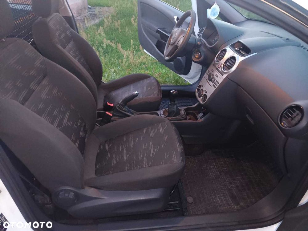 Opel Corsa - 4