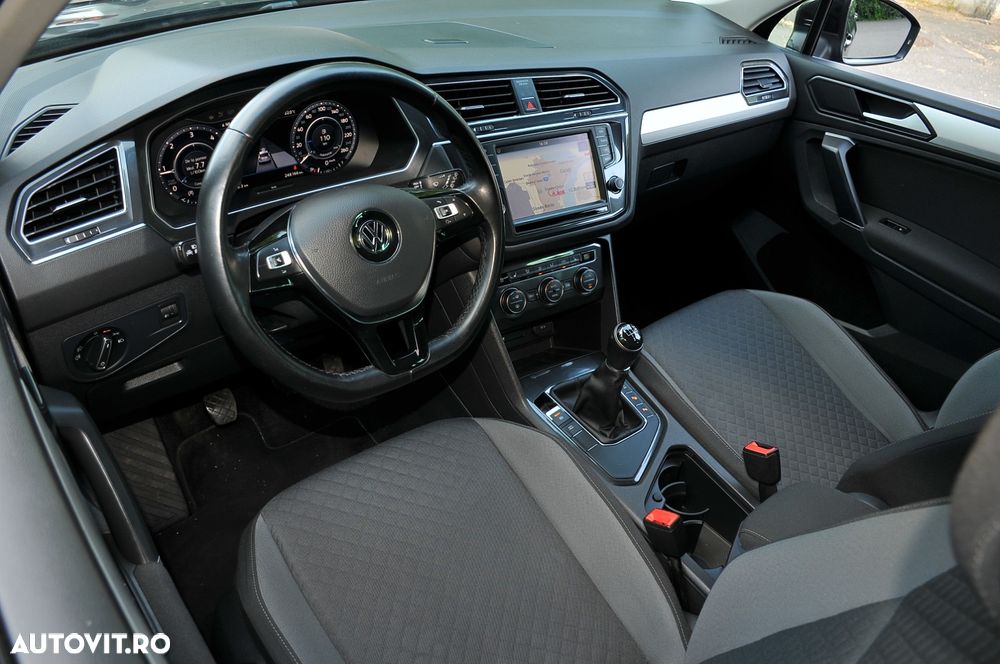 Volkswagen Tiguan 2.0 TDI DPF Comfortline - 12