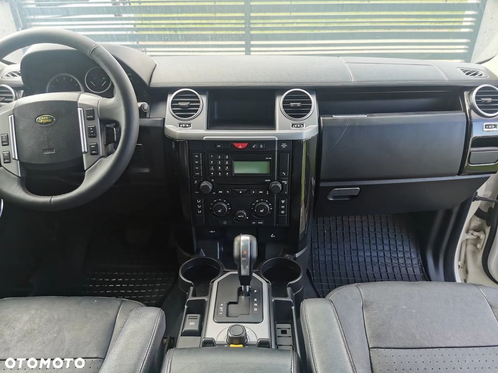 Land Rover Discovery 4.4 V8 SE - 16