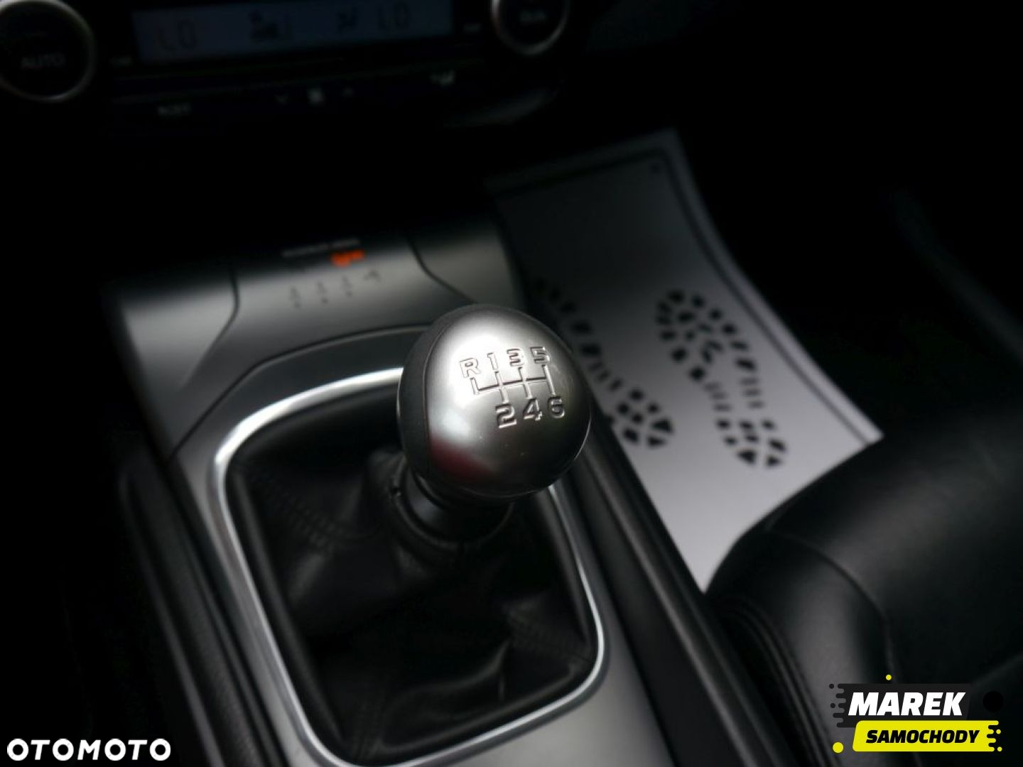 Toyota Avensis - 27