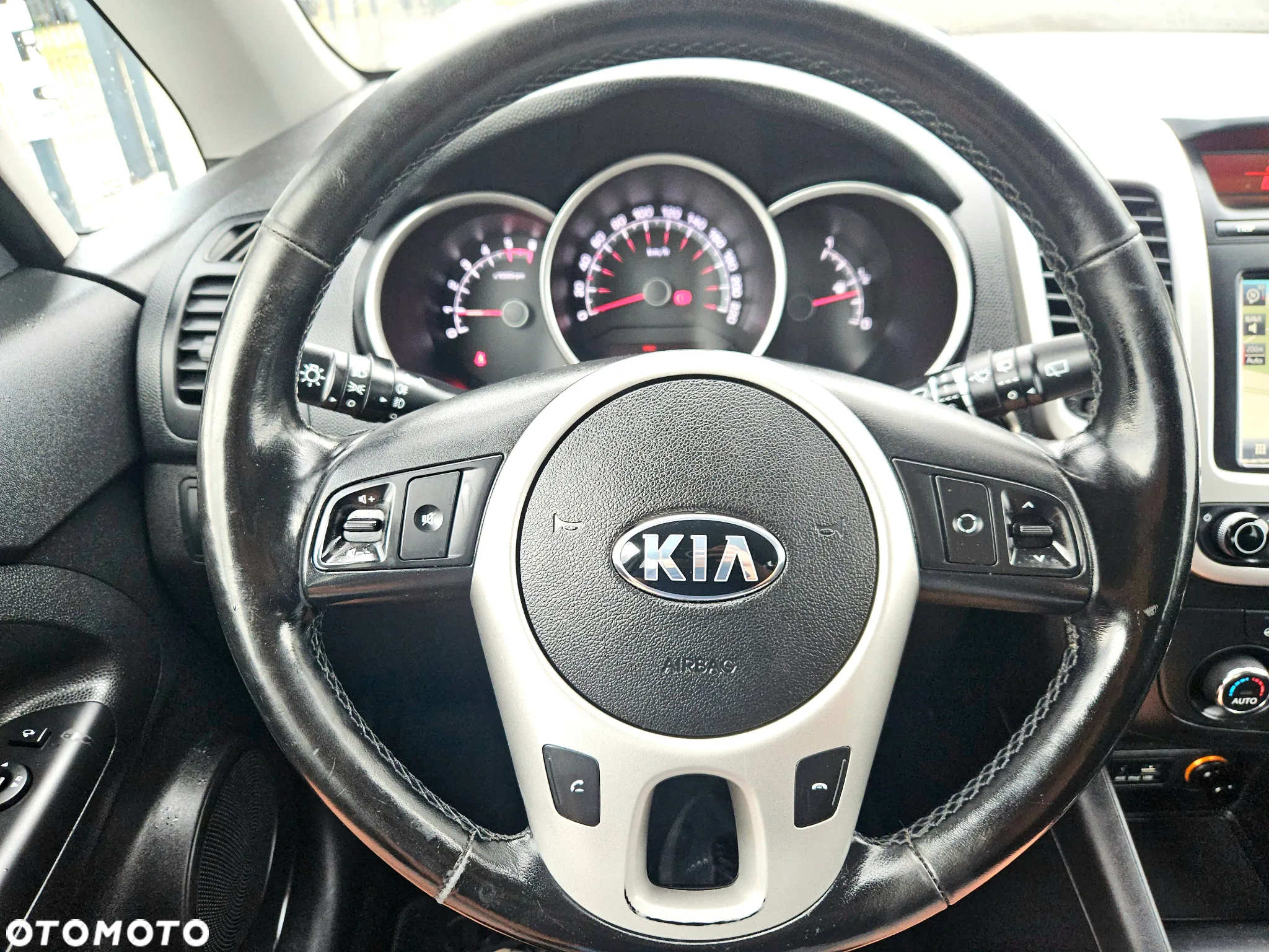 Kia Venga 1.6 CRDi 128 Fifa World Cup Edition - 32