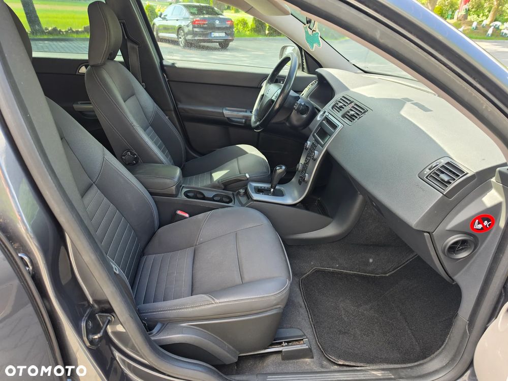 Volvo V50 - 13