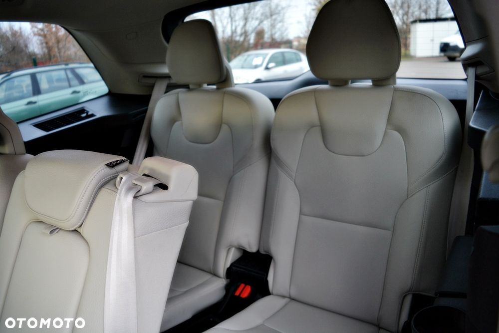 Volvo XC 90 B5 D AWD Inscription 7os - 8