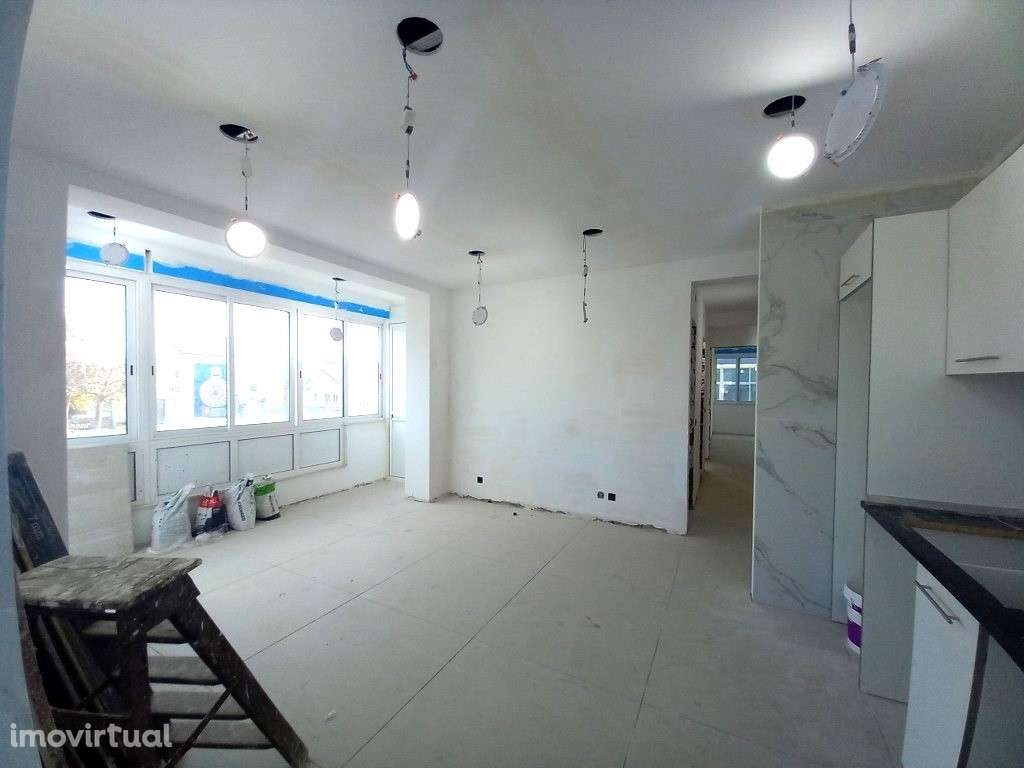 T4 Laranjeiro imperdivel * * remodelado * * OFERTA ESCRITURA ** - Grande imagem: 5/18