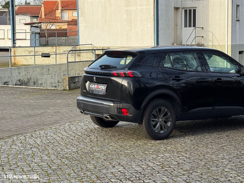 Peugeot 2008 1.2 PureTech Allure Pack EAT8 - 4