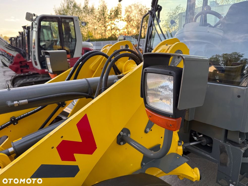 Wacker Neuson Ładowarka WL52 - 26